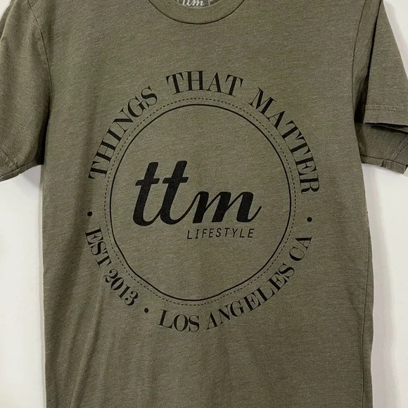Things That Matter Army Green Graphic Short Sleeve Shirt - Picture 2 of 4